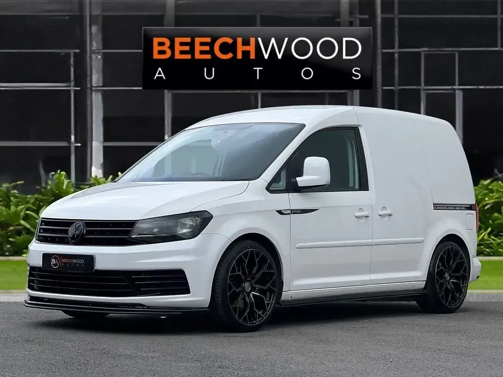 Used VW Caddy Startline 102 HP (75 kW) 2016 White MPV