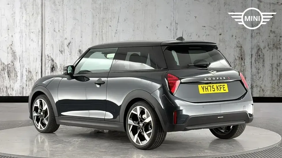 Used Mini Cooper S Hatch 201 HP (147 kW) 2025 Grey Hatchback