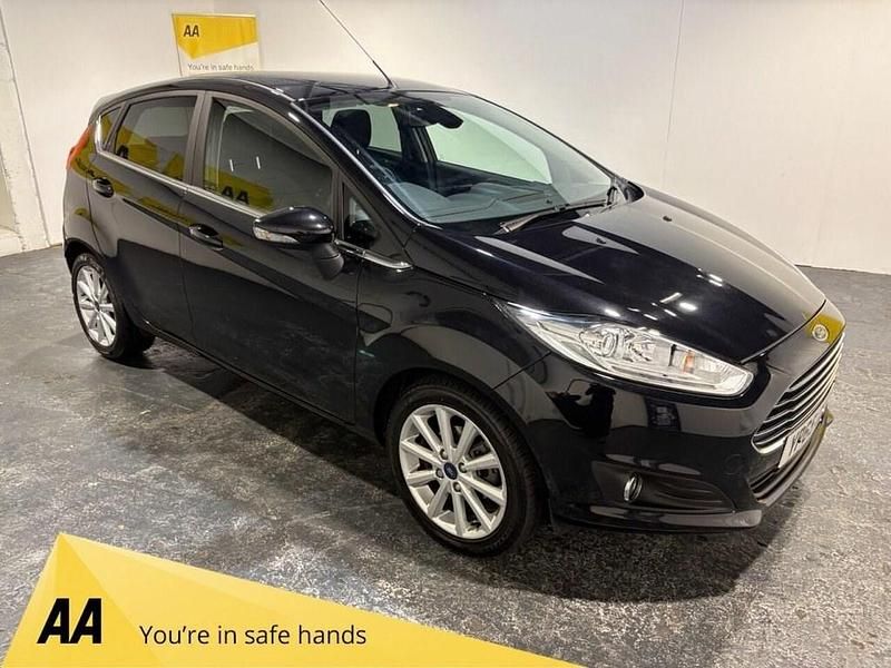 Black Used 2015 Ford Fiesta Titanium Hatchback | £6,500 (Fair price) - Image 1/3