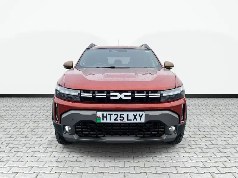 Used Dacia Duster Extreme 130 HP (95 kW) 2025 Brown Hatchback