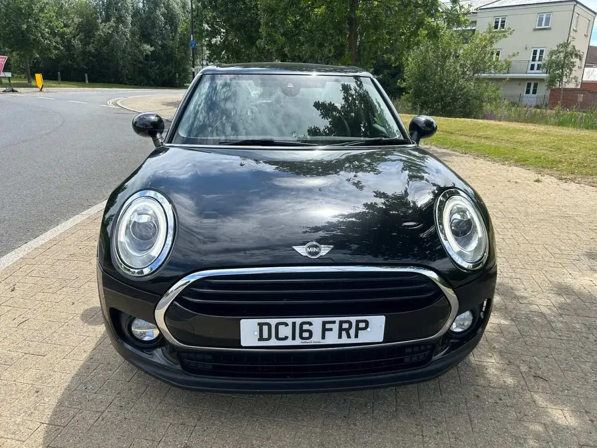 Used Mini Cooper Clubman 136 HP (100 kW) 2016 Black Estate