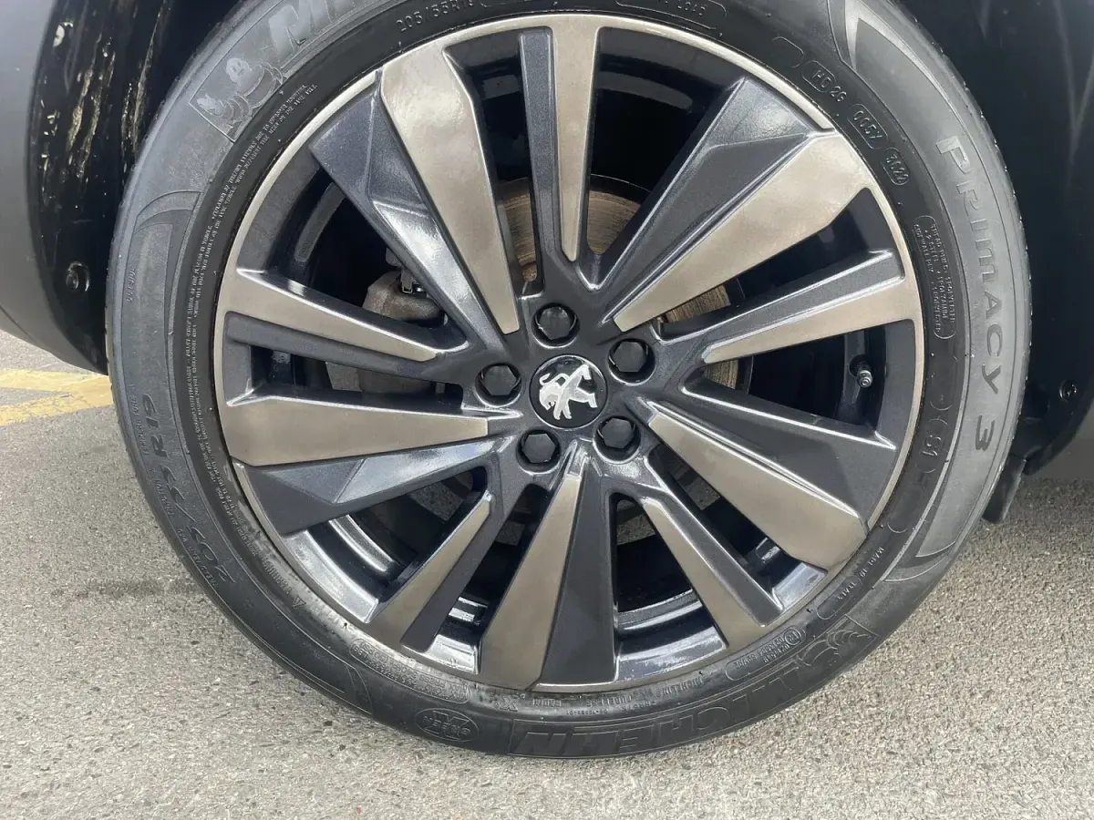 Used Peugeot 3008 Premium 129 HP (94 kW) 2022 Grey SUV