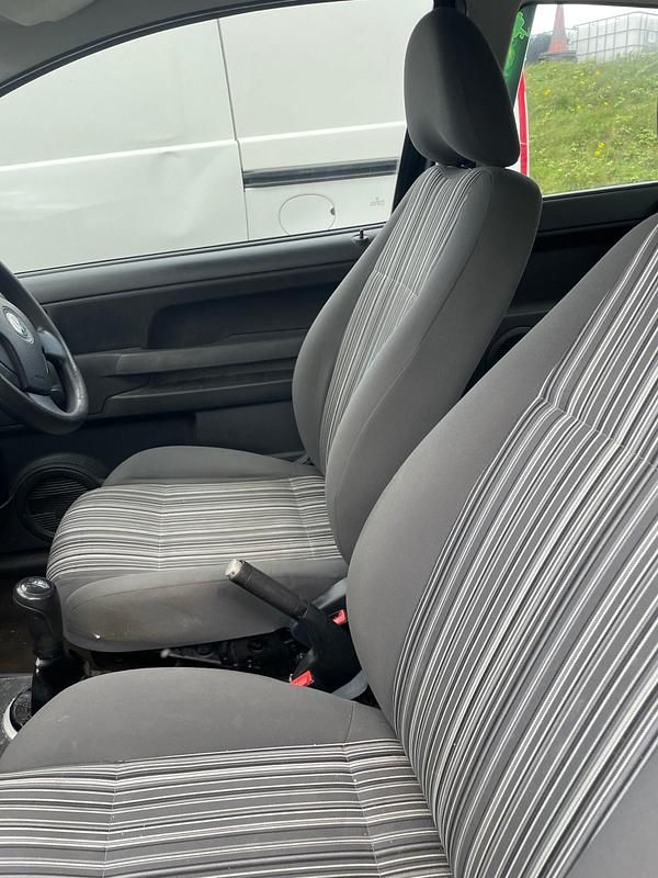 Used VW Fox 55 HP (40 kW) 2010 Black Hatchback