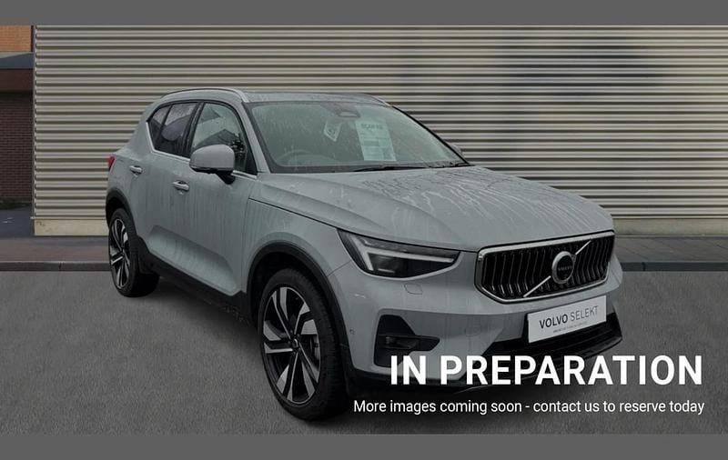 Grey Used 2025 Volvo XC40 Ultra SUV | £32,306 (Good price) - Image 1/4