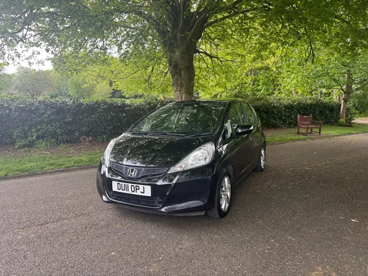 Used Honda Jazz ES 2011 Black Hatchback