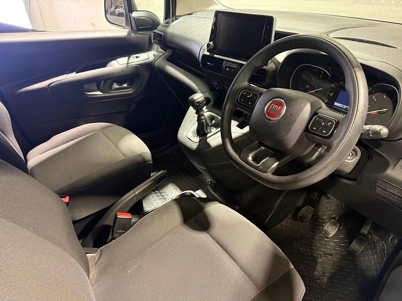 Used Fiat Doblò S 2023 White MPV