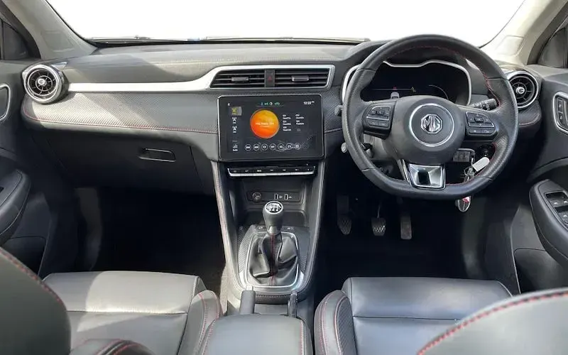 Used MG ZS Exclusive 106 HP (77 kW) 2023 Silver SUV