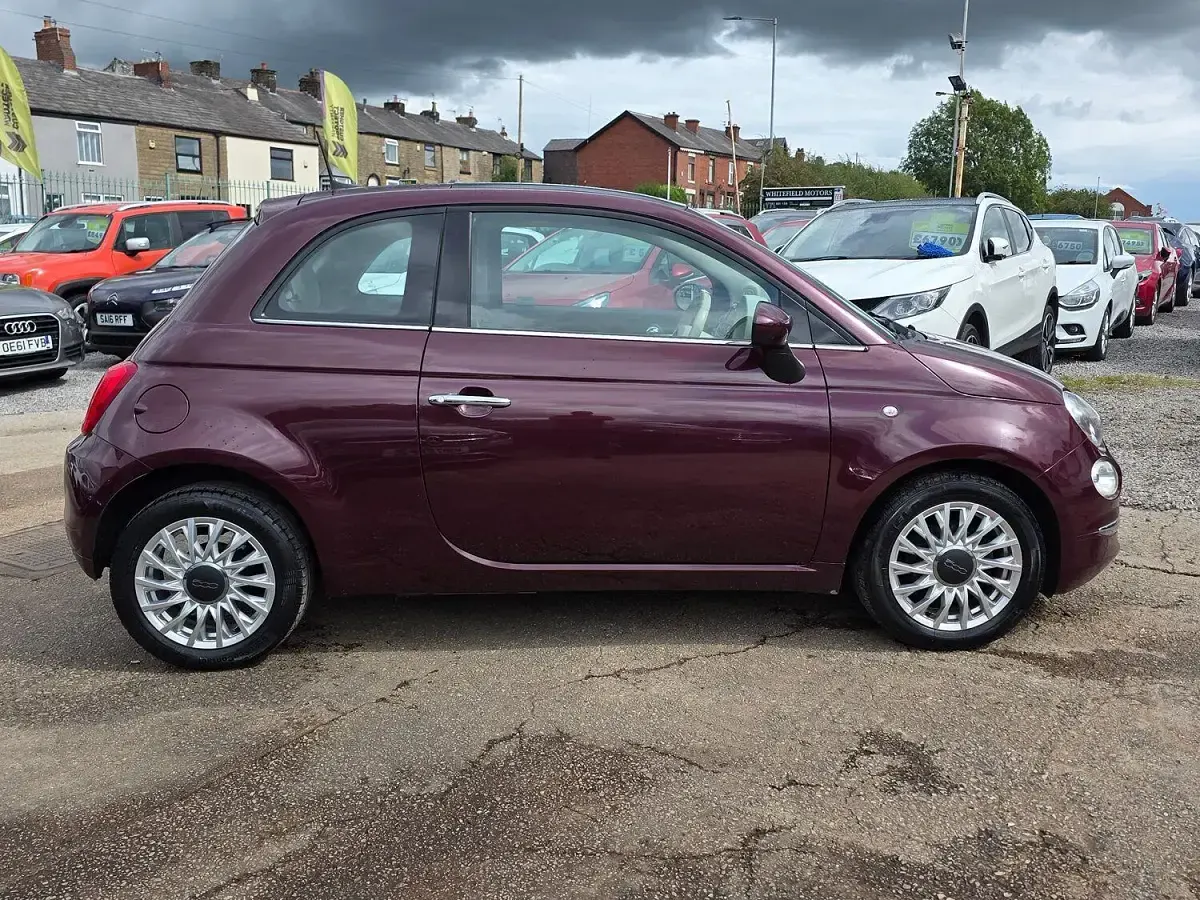 Used Fiat 500 Lounge 69 HP (50 kW) 2016 Red Hatchback