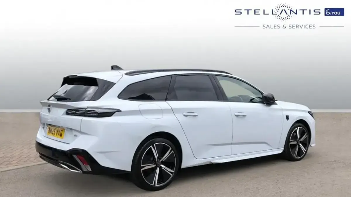 Second-hand Peugeot 308 SW GT 134 CP (98 kW) 2025 Alb Break