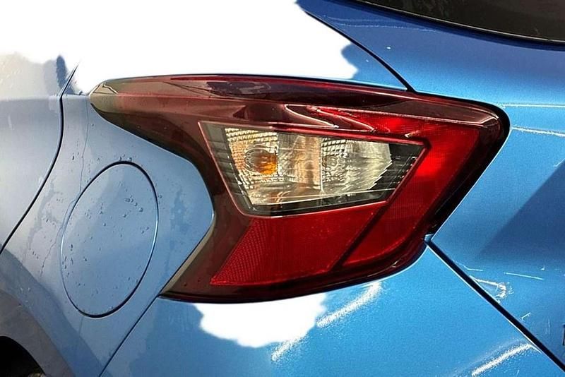 Used Nissan Micra 91 HP (66 kW) 2022 Blue Hatchback