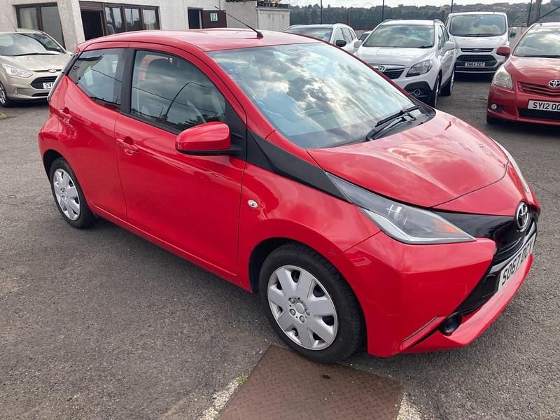 Red Used 2017 Toyota Aygo X-play Hatchback | £5,995 (Good price) - Image 1/4