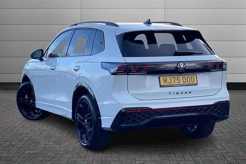 Used VW Tiguan R-line 204 HP (150 kW) 2025 White SUV
