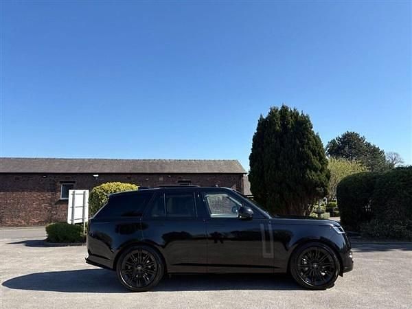 Black Used 2024 Land Rover Range Rover HSE SUV | £95,995 (Fair price) - Image 1/4