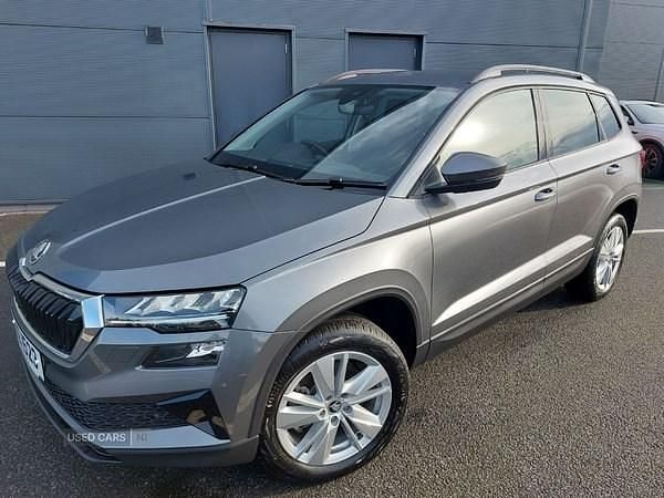 Grey New 2025 Skoda Karoq SE SUV | £28,895 (Super price) - Image 1/4