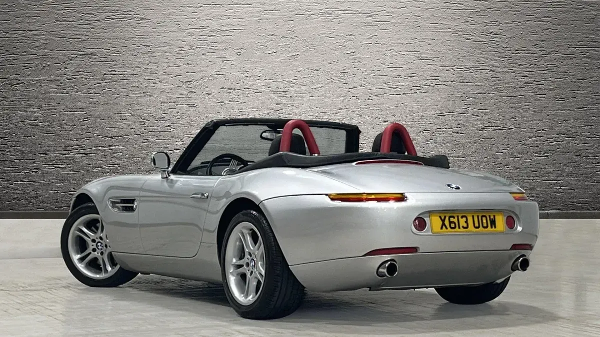 Used BMW Z8 395 HP (290 kW) 2000 Silver Cabriolet