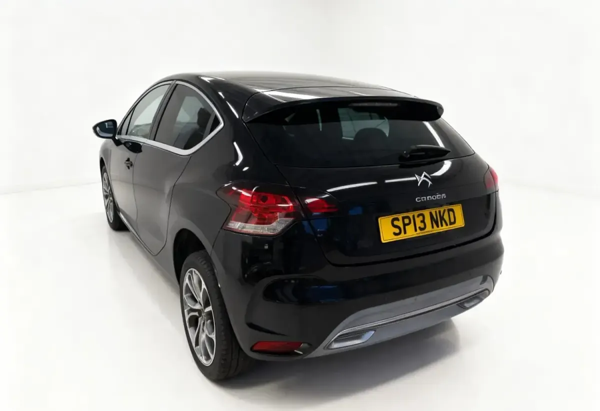 Używany Citroën DS4 2013 Czarny Hatchback