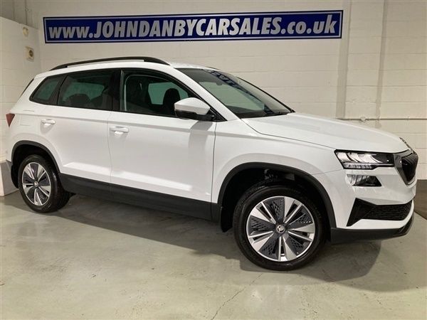 White Used 2023 Skoda Karoq SE Drive SUV | £19,995 (Fair price) - Image 1/1