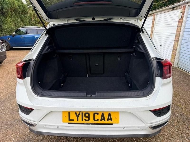 Used VW T-Roc R-line 150 HP (110 kW) 2019 White SUV
