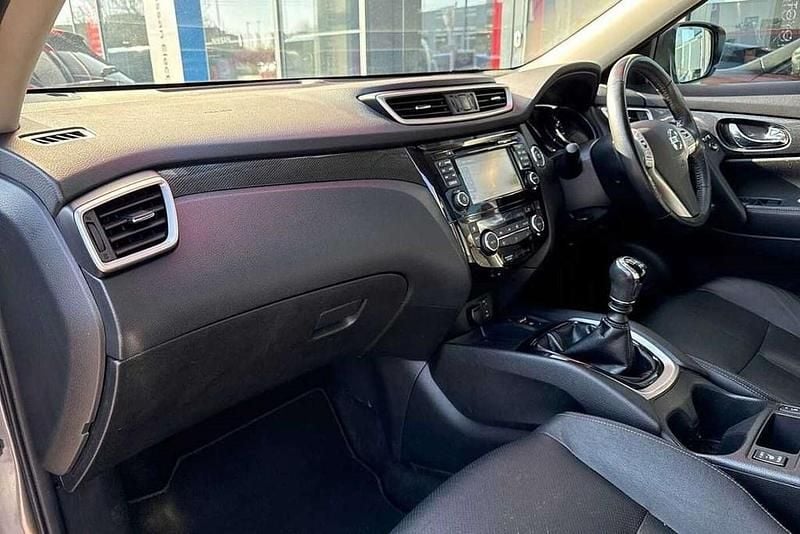 Used Nissan X-Trail Tekna 163 HP (119 kW) 2017 Grey SUV
