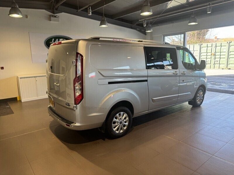 Używany Ford Transit Custom Limited 130 KM (95 kW) 2023 Srebrny Van