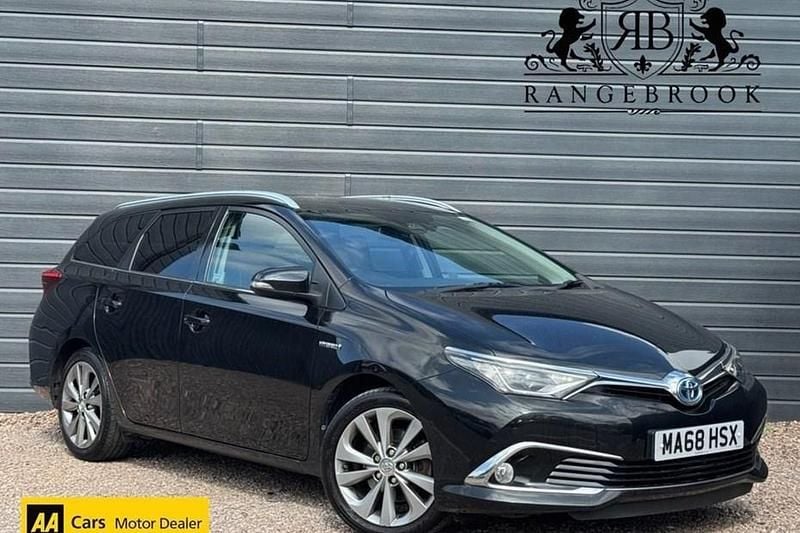 Used 2018 Toyota Auris Touring Sports Estate | £10,499 (Fair price) - Image 1/1