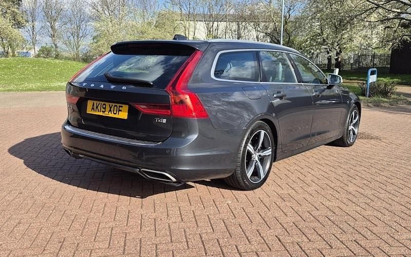 Usado Volvo V90 R-Design 190 CV (139 kW) 2019 Gris Familiar