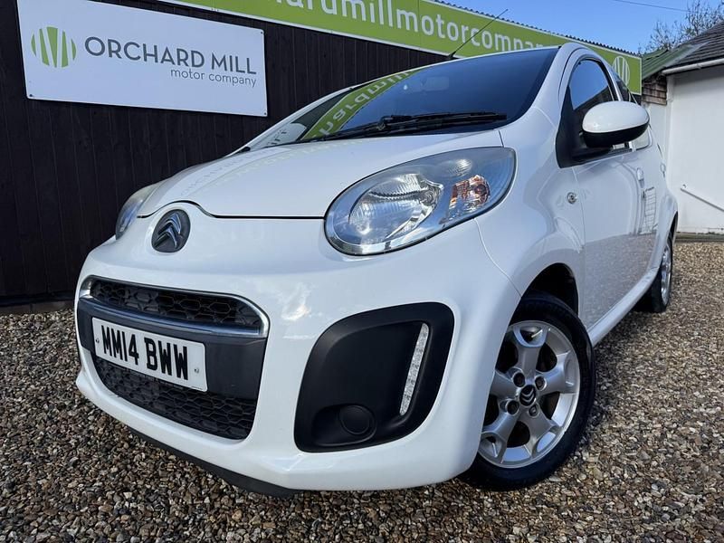 Used Citroën C1 68 HP (50 kW) 2014 White Hatchback