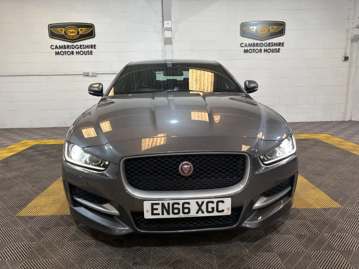 Used Jaguar XE R-Sport 180 HP (132 kW) 2017 Grey Sedan