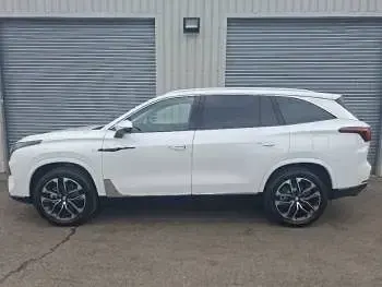New MG MGS9 Comfort 299 HP (219 kW) 2026 White SUV