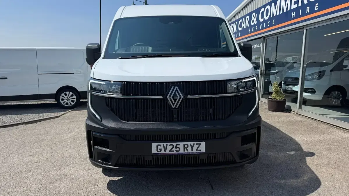 Used Renault Master 2025 White MPV