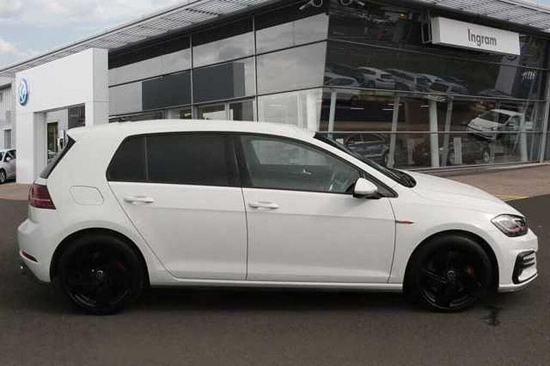Used VW Golf VII GTI 245 HP (180 kW) 2019 White Hatchback