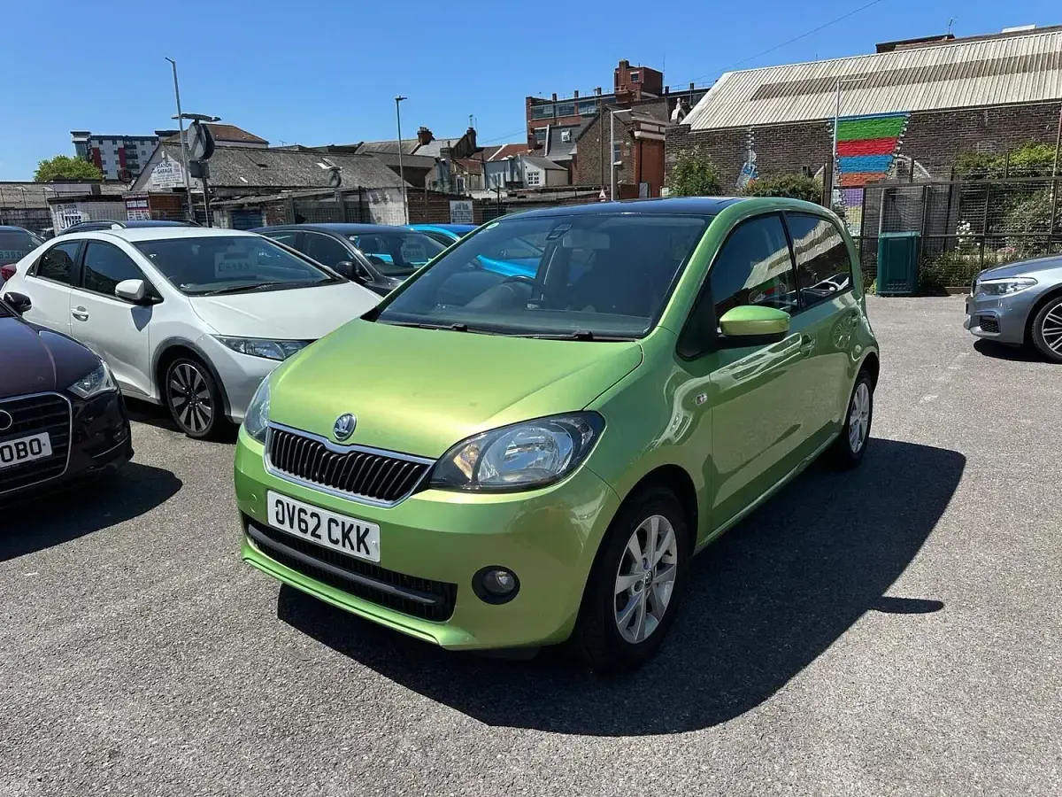Used Skoda Citigo Elegance 75 HP (55 kW) 2012 Green Hatchback