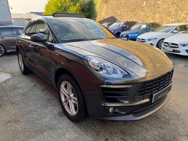 Used Porsche Macan 258 HP (189 kW) 2016 Grey SUV