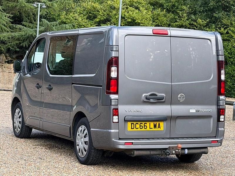 Used Vauxhall Vivaro Sportive 125 HP (91 kW) 2016 Grey