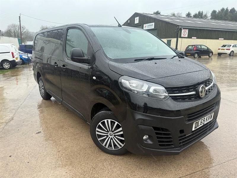 Black Used 2019 Vauxhall Vivaro MPV | £6,945 - Image 1/4
