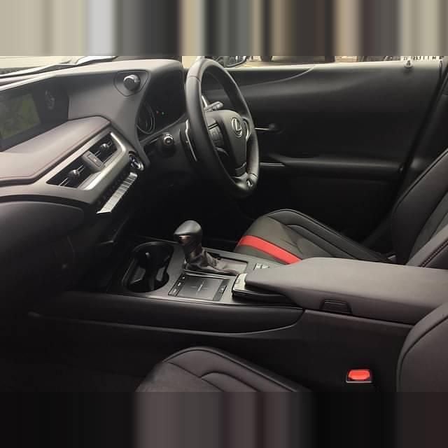 Image 2/4