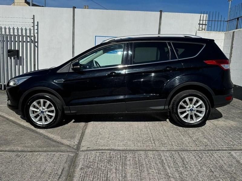 Used Ford Kuga Titanium 150 HP (110 kW) 2016 Black SUV