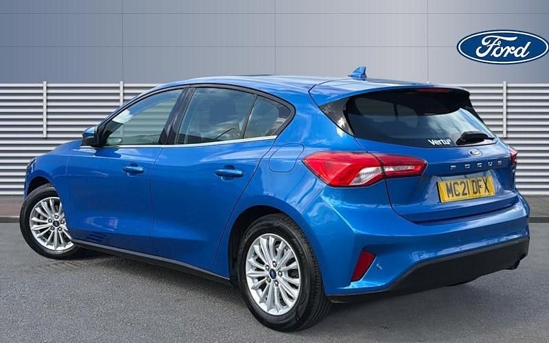 Used Ford Focus Titanium 125 HP (91 kW) 2021 Blue Hatchback