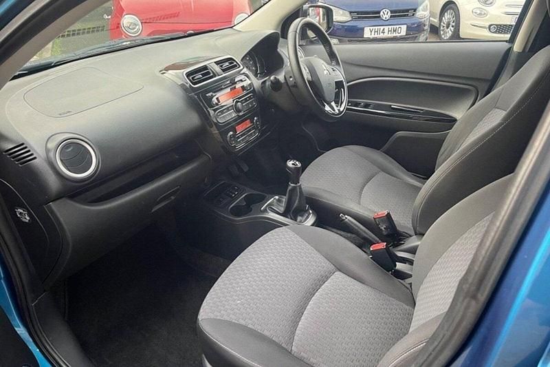 Used Mitsubishi Mirage 2018 Blue Hatchback