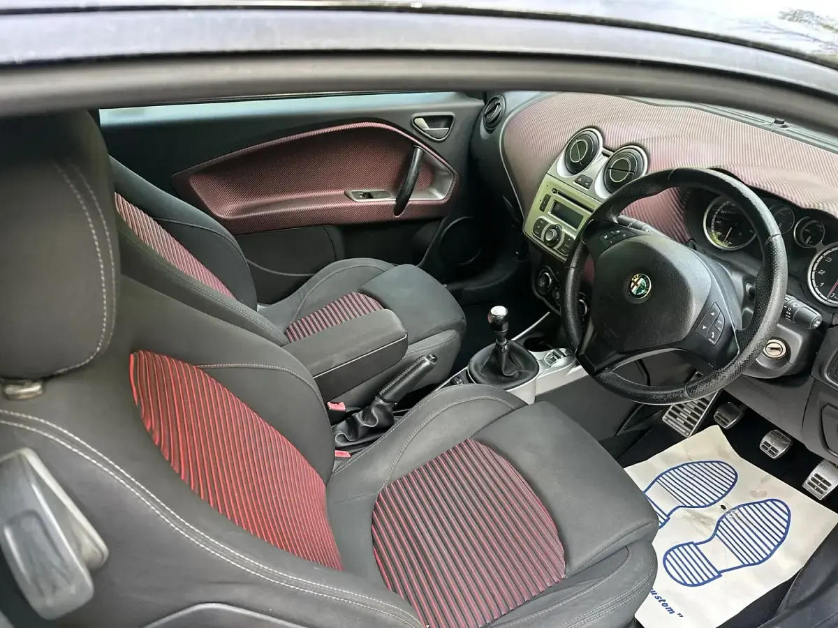 Used Alfa Romeo MiTo Quadrifoglio Verde 170 HP (125 kW) 2011 Black Hatchback