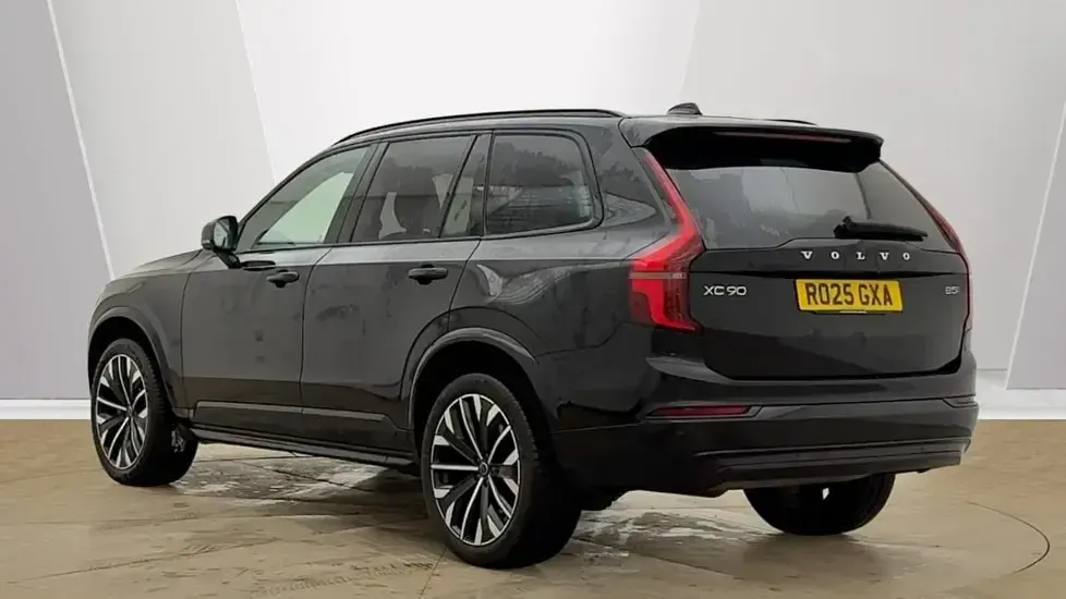 Used Volvo XC90 Ultra 250 HP (183 kW) 2025 Black SUV