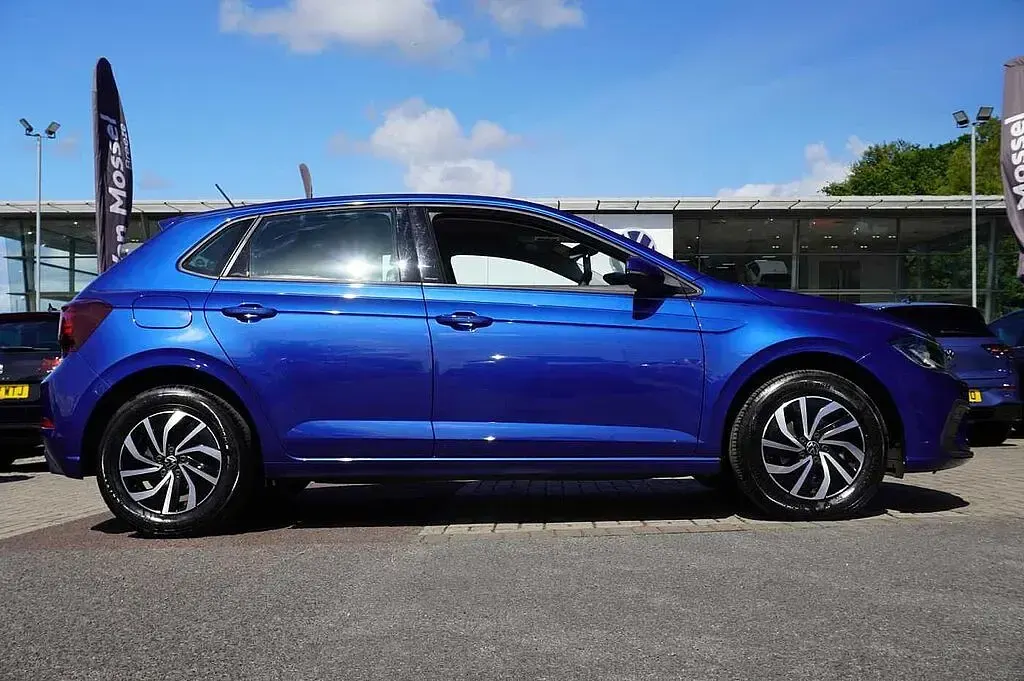 Used VW Polo 95 HP (69 kW) 2024 Hatchback