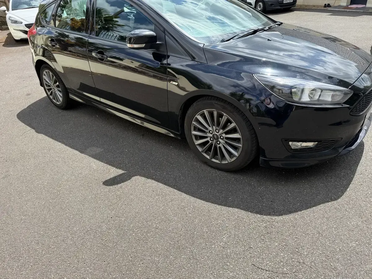 Used Ford Focus ST-Line 120 HP (88 kW) 2018 Black Hatchback