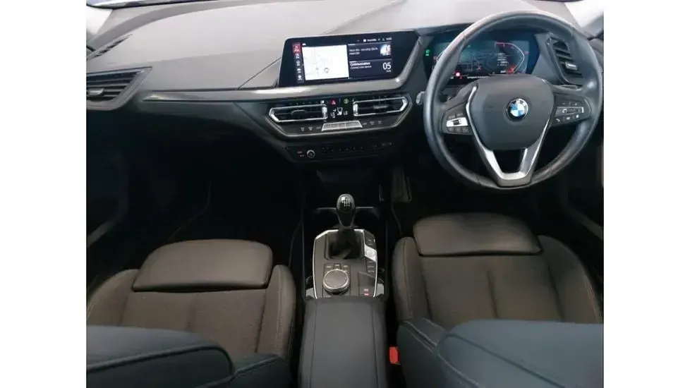 Used BMW 218 Sport Line 136 HP (100 kW) 2023 White Coupe