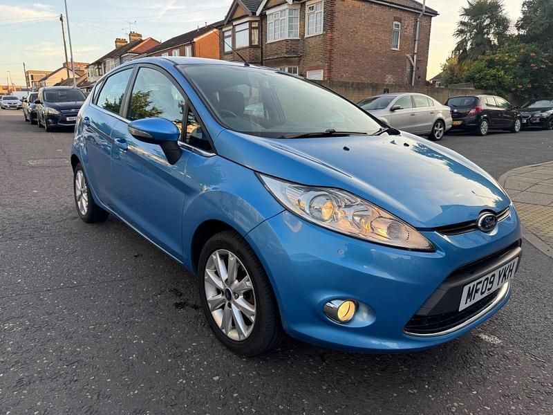 Blue Used 2009 Ford Fiesta Zetec Hatchback | £3,350 (Super price) - Image 1/4