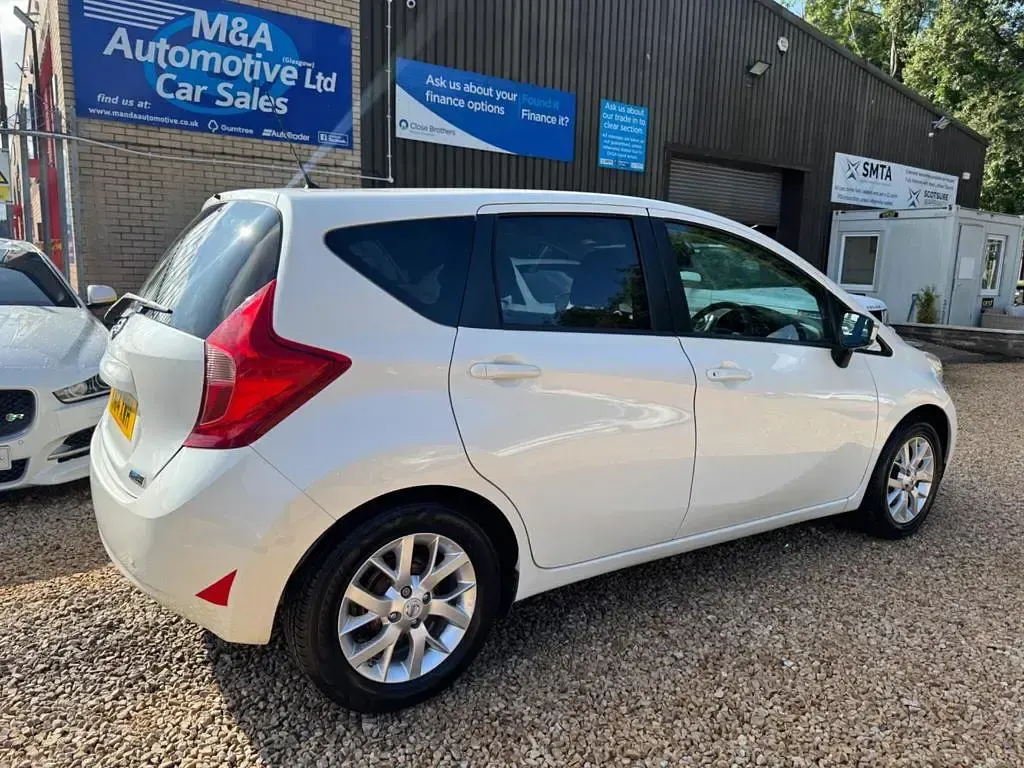 Used Nissan Note Acenta Premium 90 HP (66 kW) 2014 White Hatchback