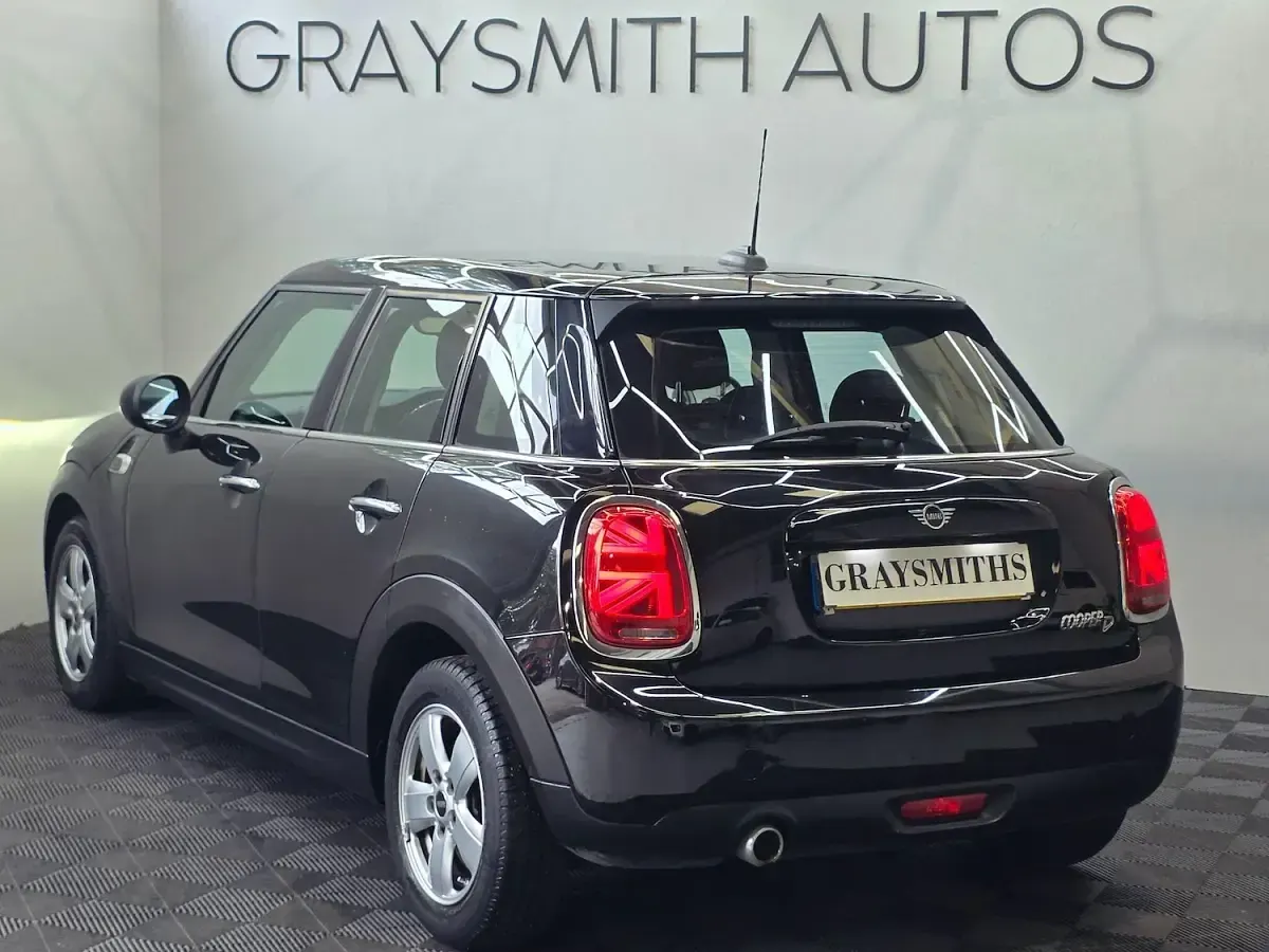 Used Mini Cooper D Hatch 116 HP (85 kW) 2018 Black Hatchback