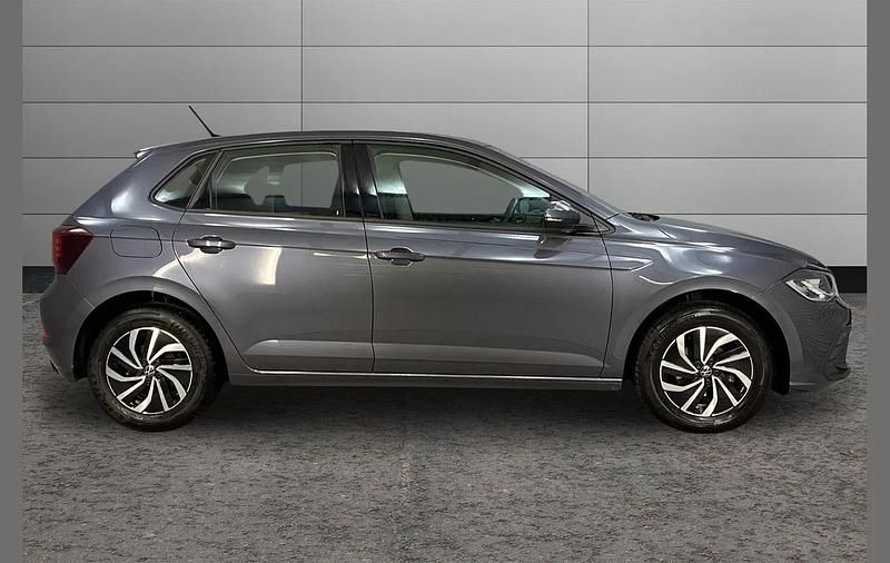Used VW Polo Life 95 HP (69 kW) 2023 Grey Hatchback
