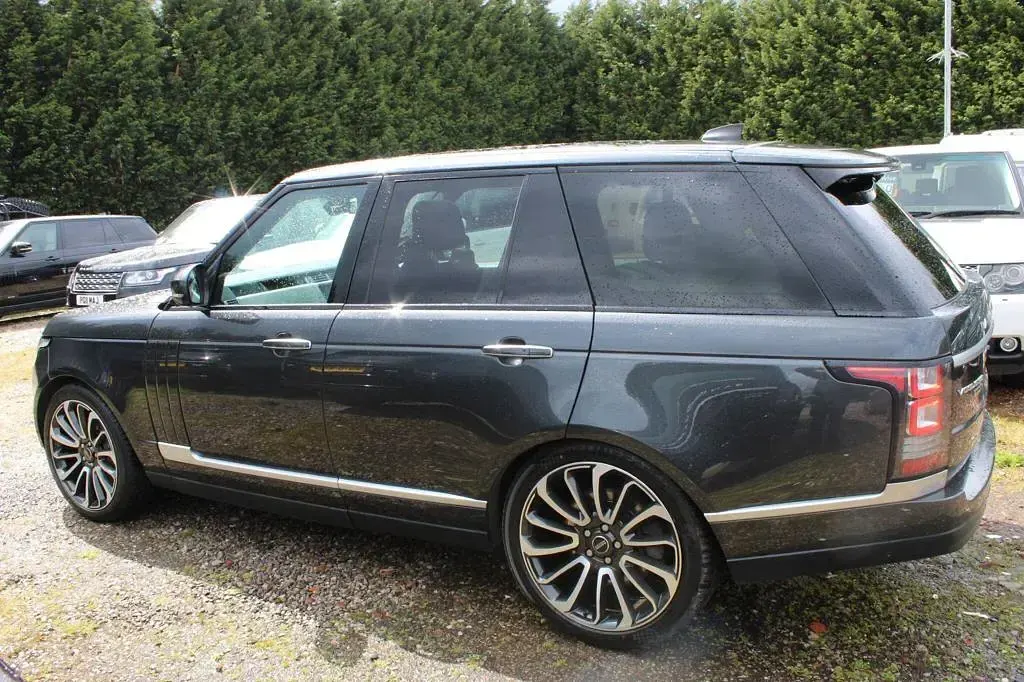 Usado Land Rover Range Rover Vogue SE 339 CV (249 kW) 2017 Gris SUV