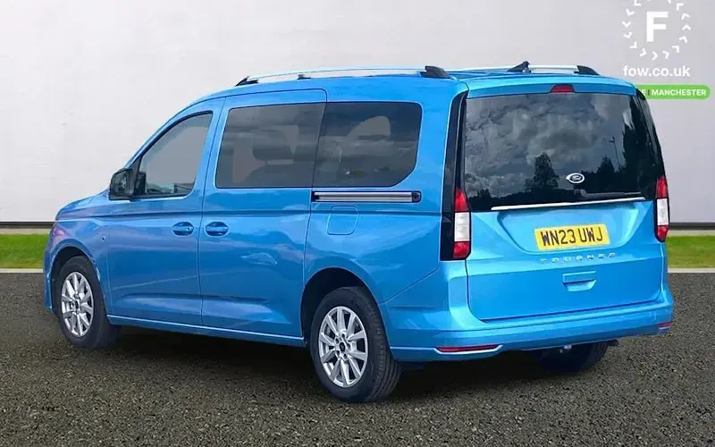 Usado Ford Tourneo Titanium 122 CV (89 kW) 2026 Familiar